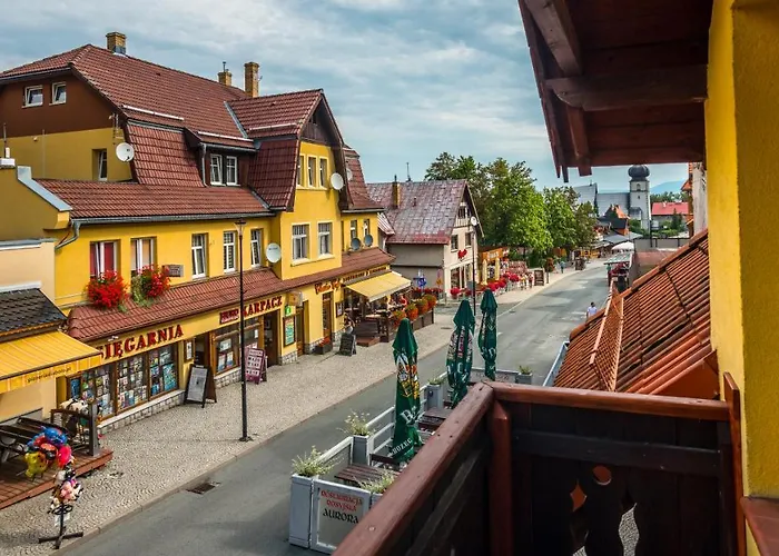 Deptak, Sun & Snow *